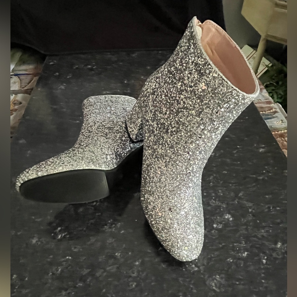 Ladies silvery glitter back zip boots size 7.5 - Picture 6 of 6
